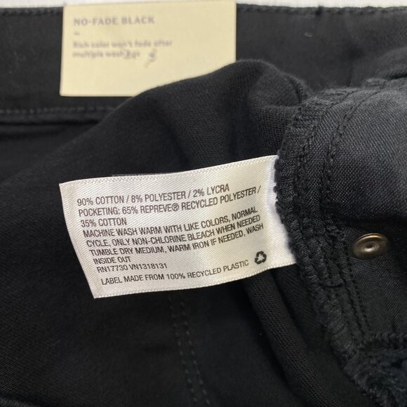 \Universal Thread Black Bermuda Shorts Roll Cuff - Picture 8 of 12